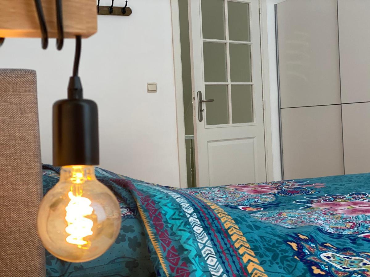 דינאן Vikarti Stay, A Lovely House With Incredible View מראה חיצוני תמונה